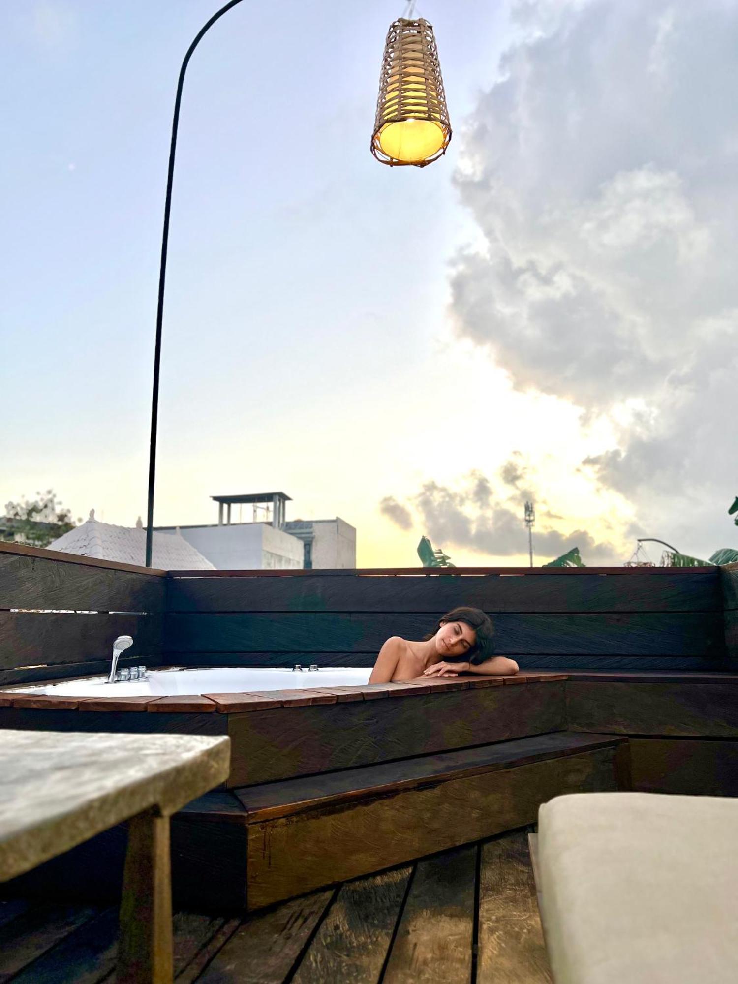 The Black Serpent - Uluwatu (Bali)